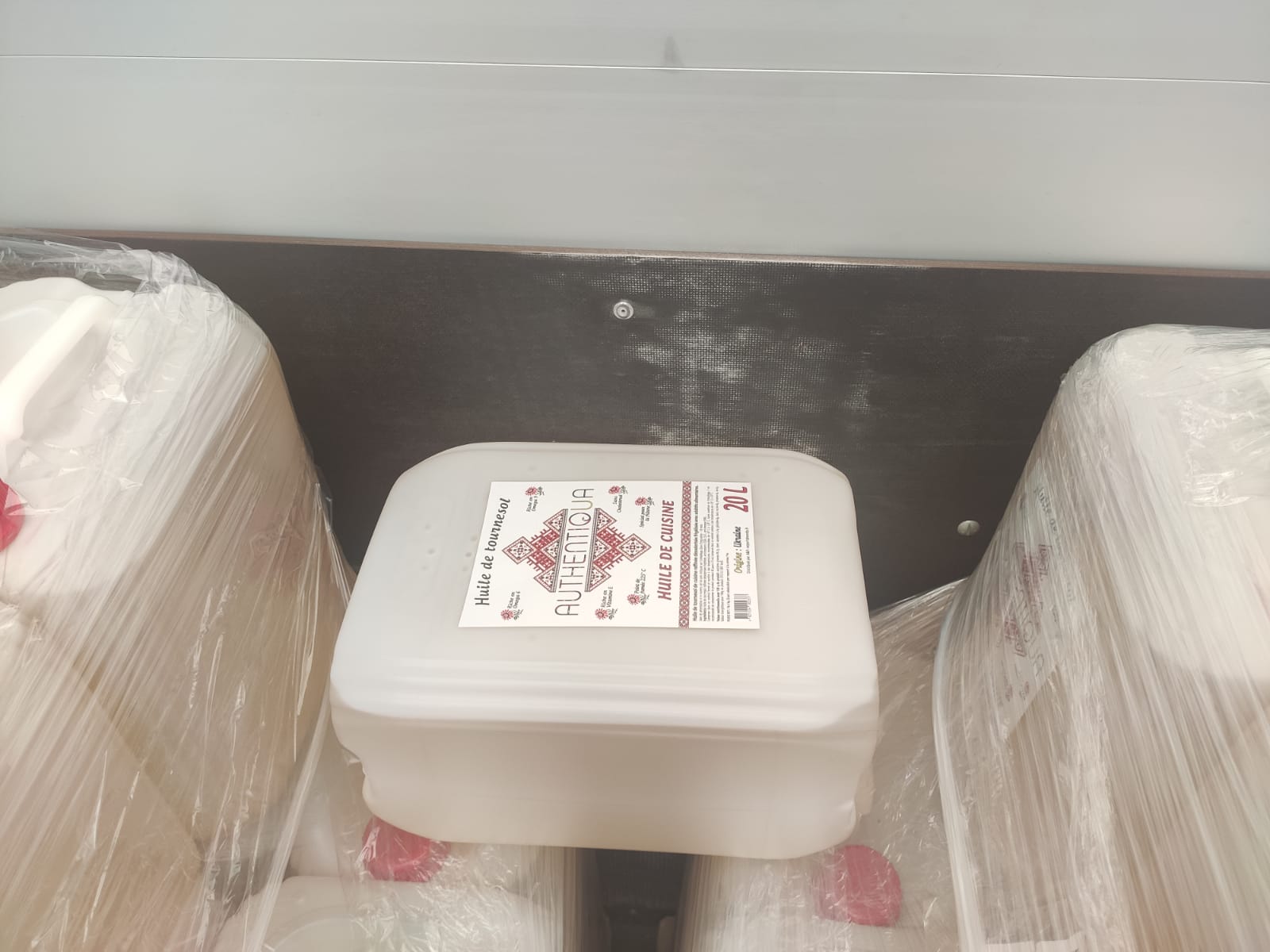 Huile de tournesol organique (bio) à haute teneur oléique en bidons de 20 litres