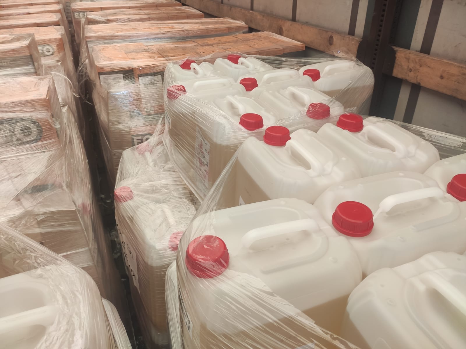 Huile de tournesol organique (bio) à haute teneur oléique en bidons de 20 litres