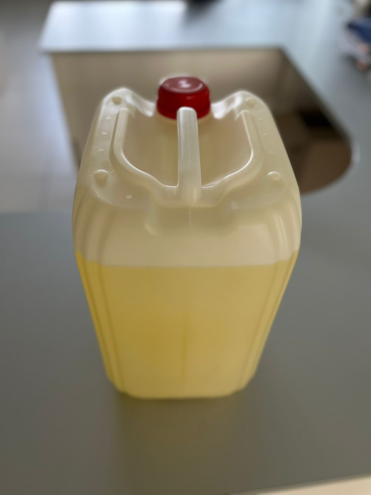 Huile de tournesol, pour la friture, riche en acide oléique avec antioxydants en bidons de 20 litres(EFFO) 